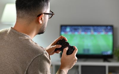 Developments and trends in the video game industry: from entertainment to professionalism